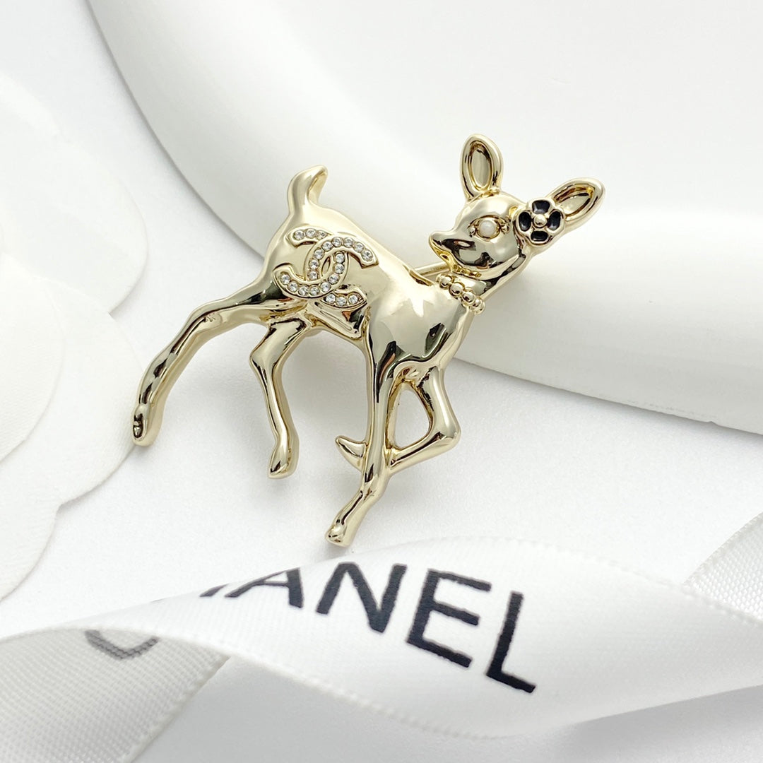 Martin Graham brooch in polished metal-tone – styled product view
