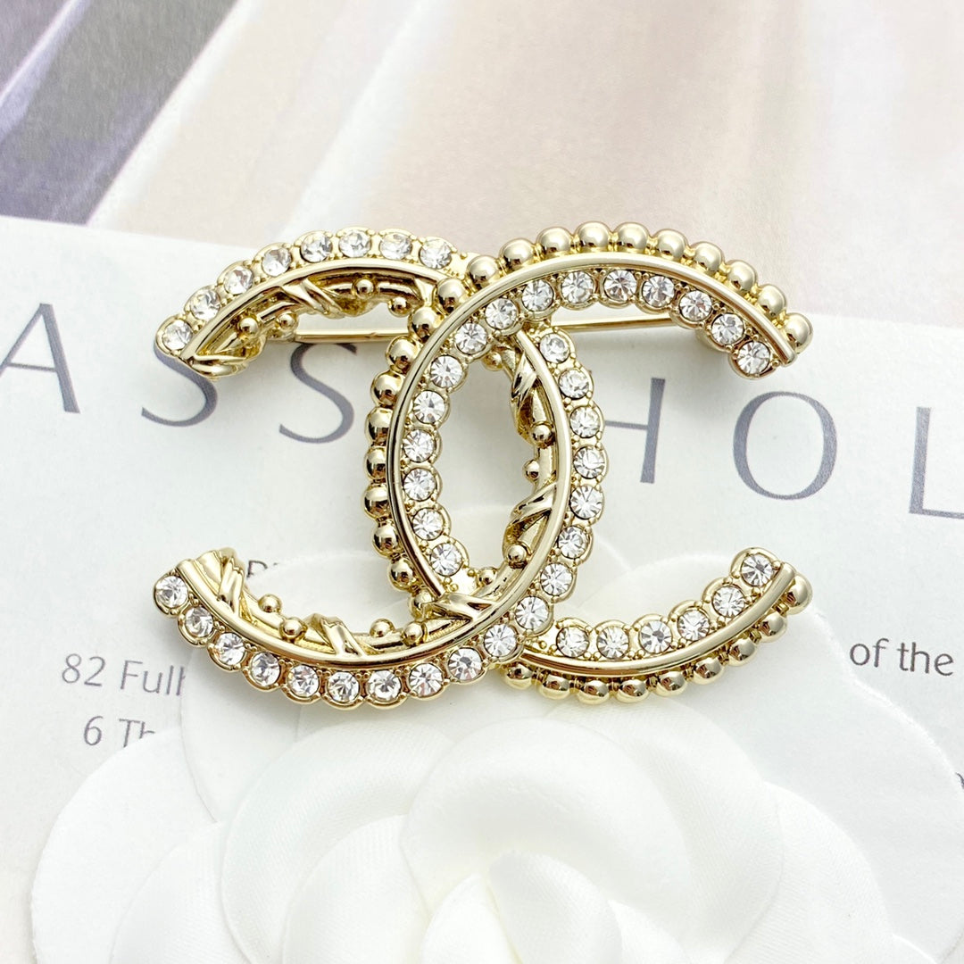 Martin Graham brooch in polished metal-tone – side detail