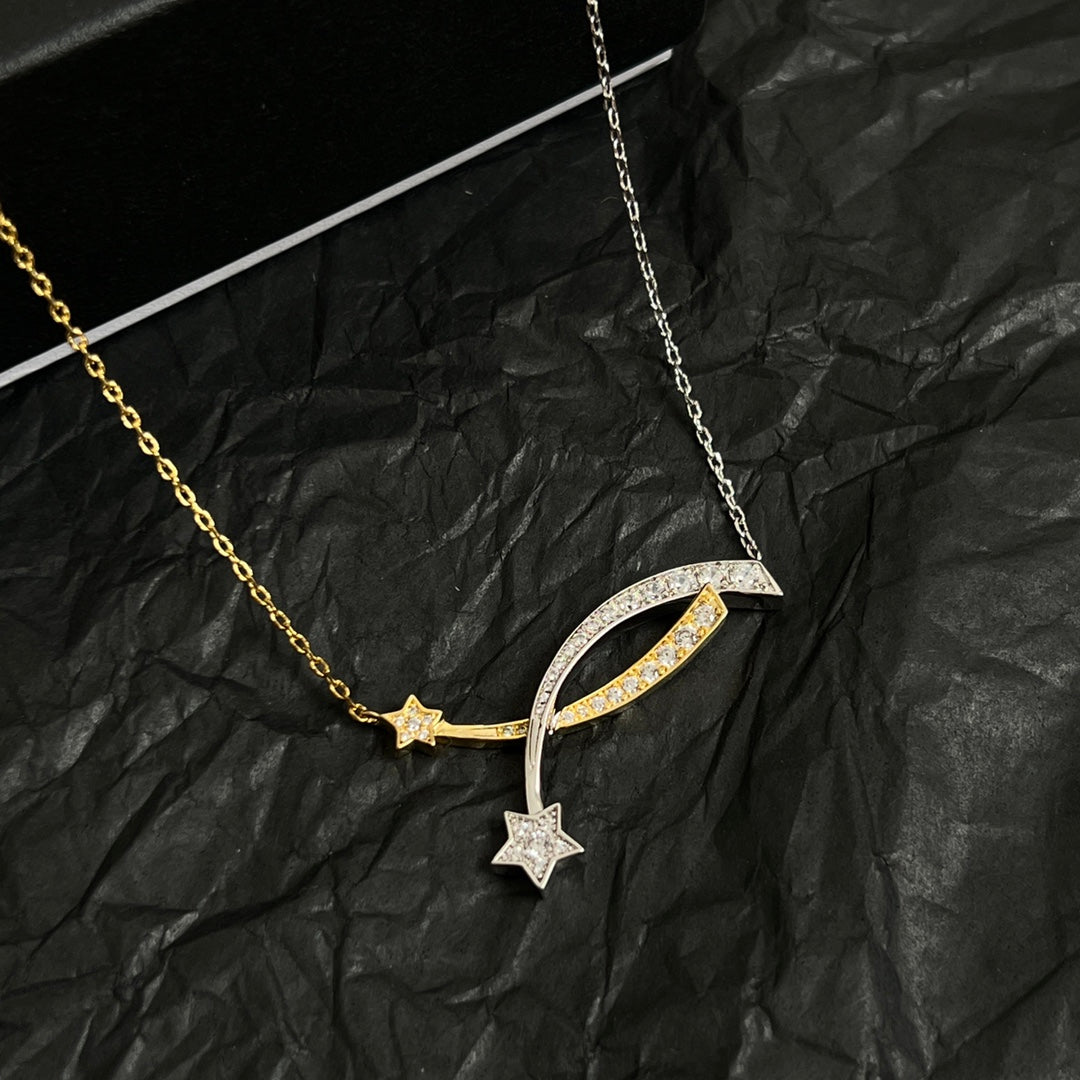 Martin Graham pendant necklace in polished metal-tone – side detail