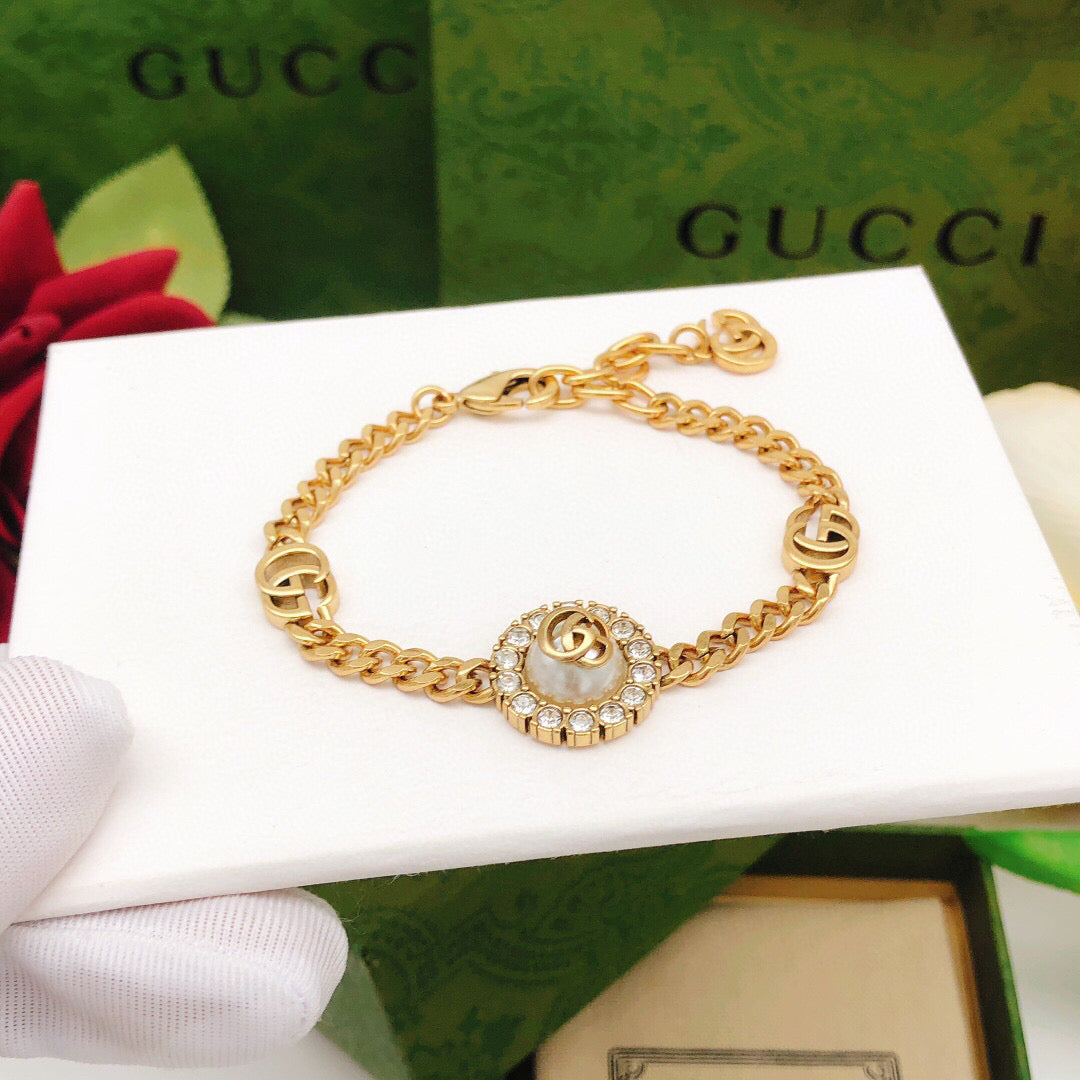 Martin Graham bracelet in polished metal-tone – side detail