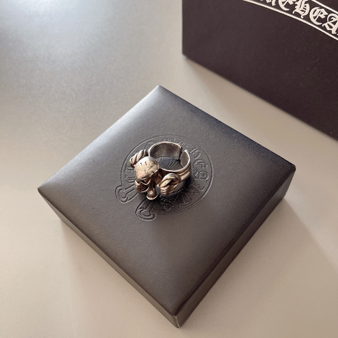 Martin Graham ring in polished metal-tone – close-up detail