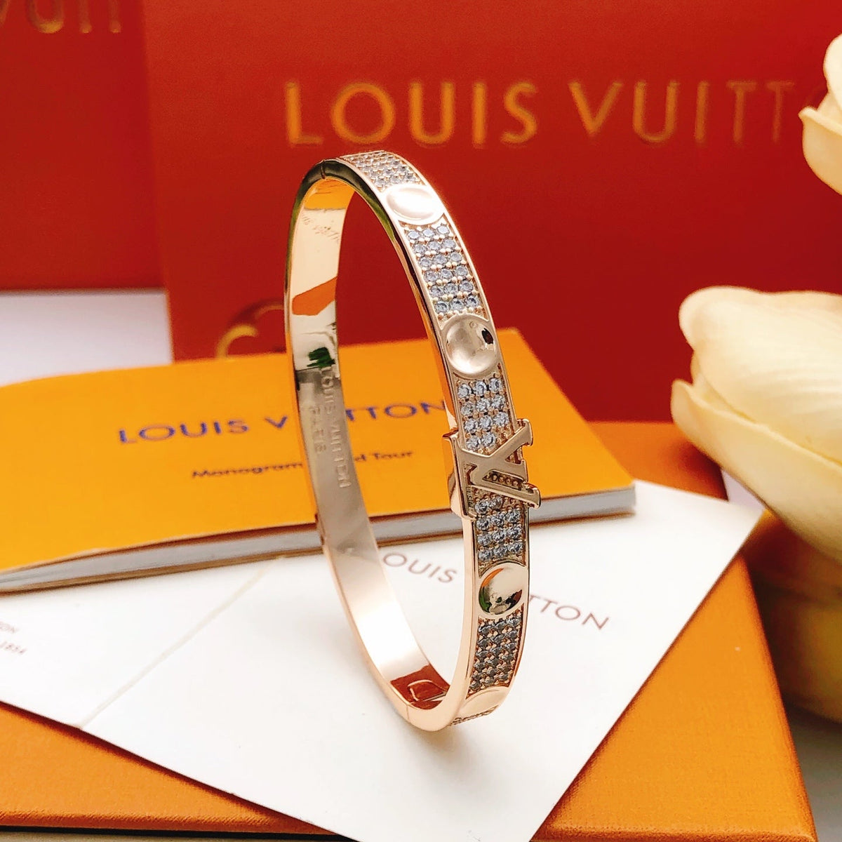 Martin Graham bangle in polished metal-tone – front product view