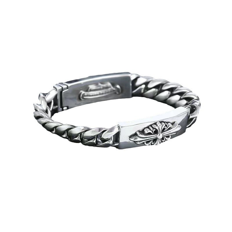 Martin Graham bracelet in polished metal-tone – detail view