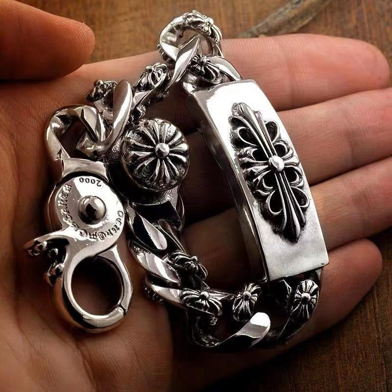Martin Graham bracelet in polished metal-tone – detail view