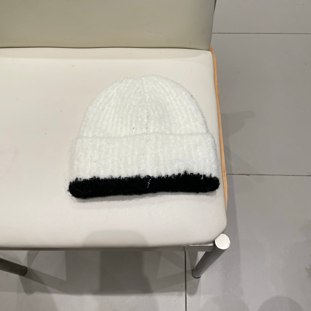 Moncler Cashmere Beanie - image 7
