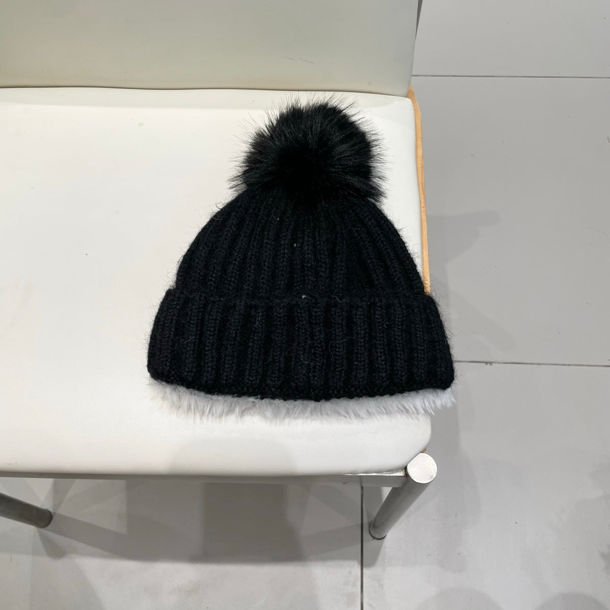 Moncler Cashmere Beanie - image 7