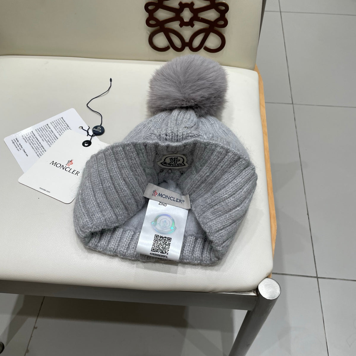 Moncler Beanie - image 9