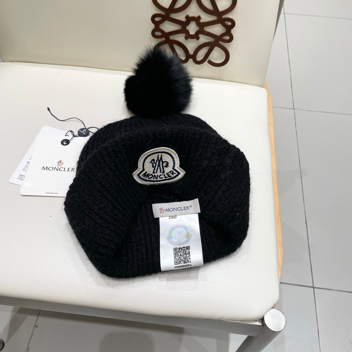 Moncler Beanie - image 9