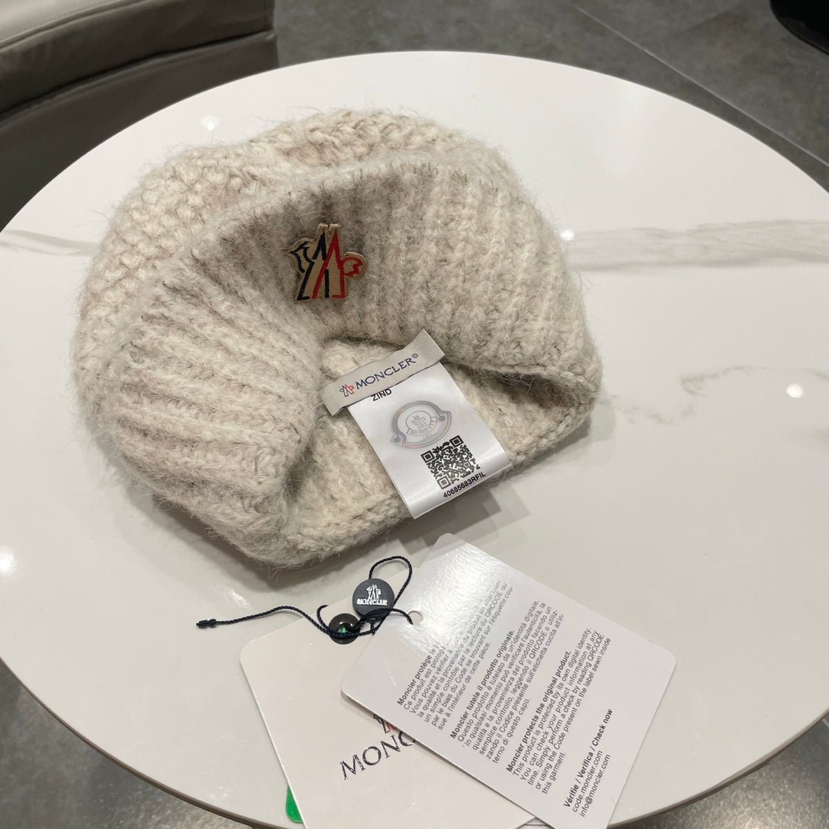 Moncler Beanie - image 9