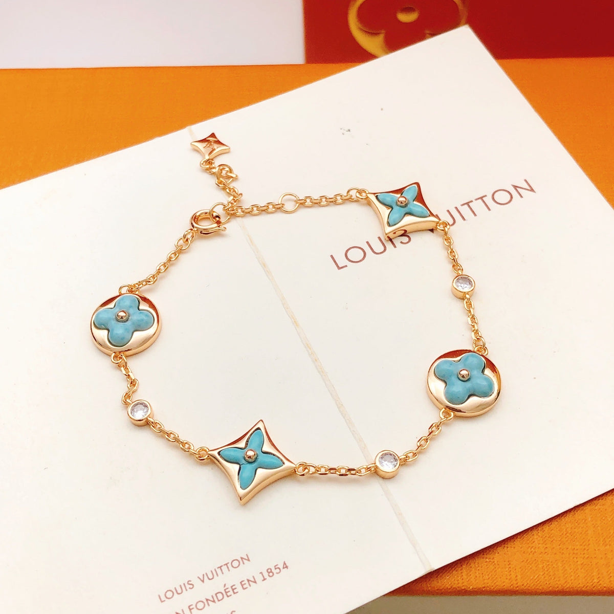 Martin Graham bracelet in polished metal-tone – close-up detail