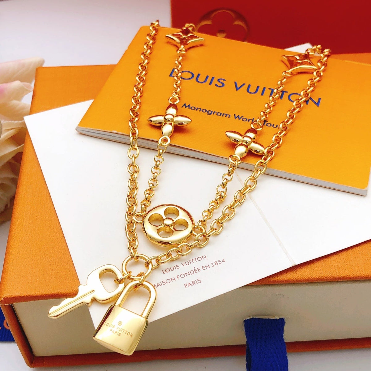 Martin Graham pendant necklace in polished metal-tone – detail view
