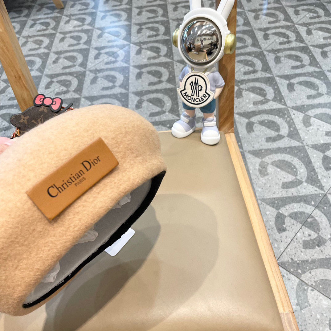 Dior Wool Beret - image 4