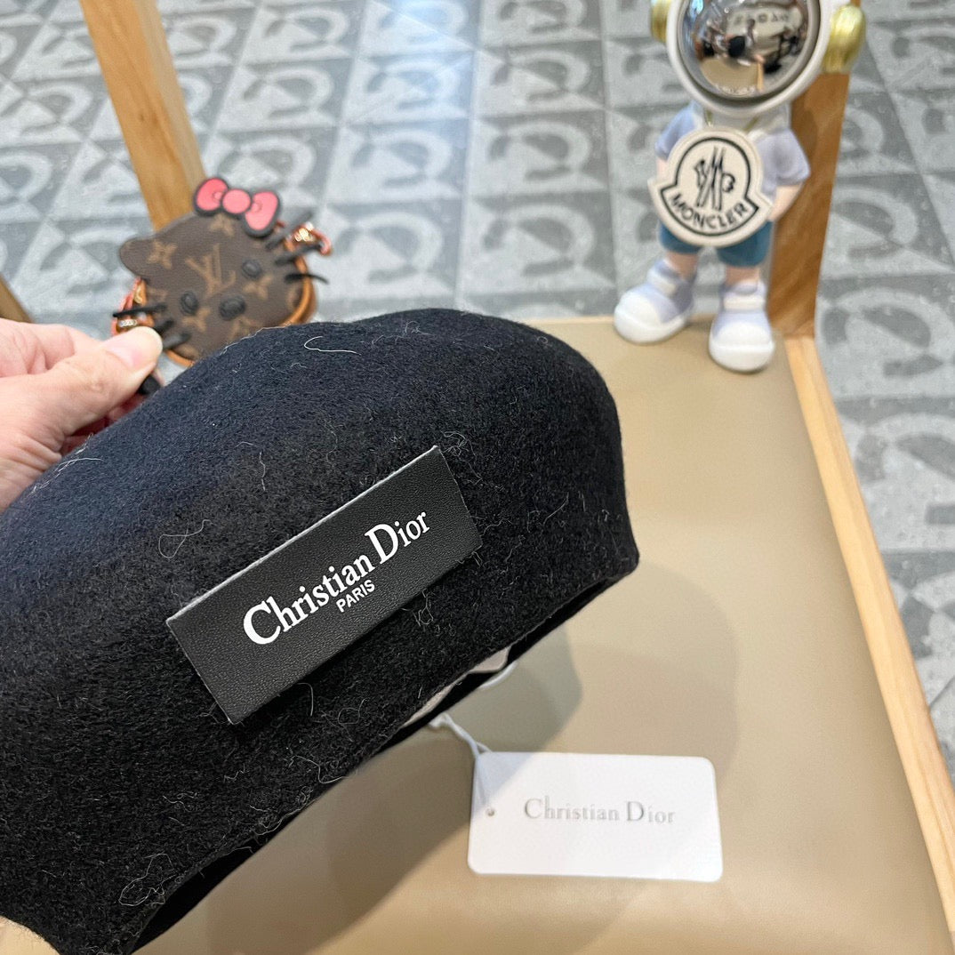 Dior Wool Beret - image 6