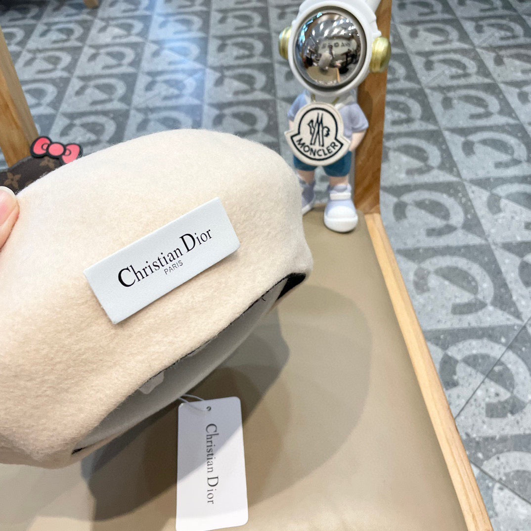 Dior Wool Beret - image 4