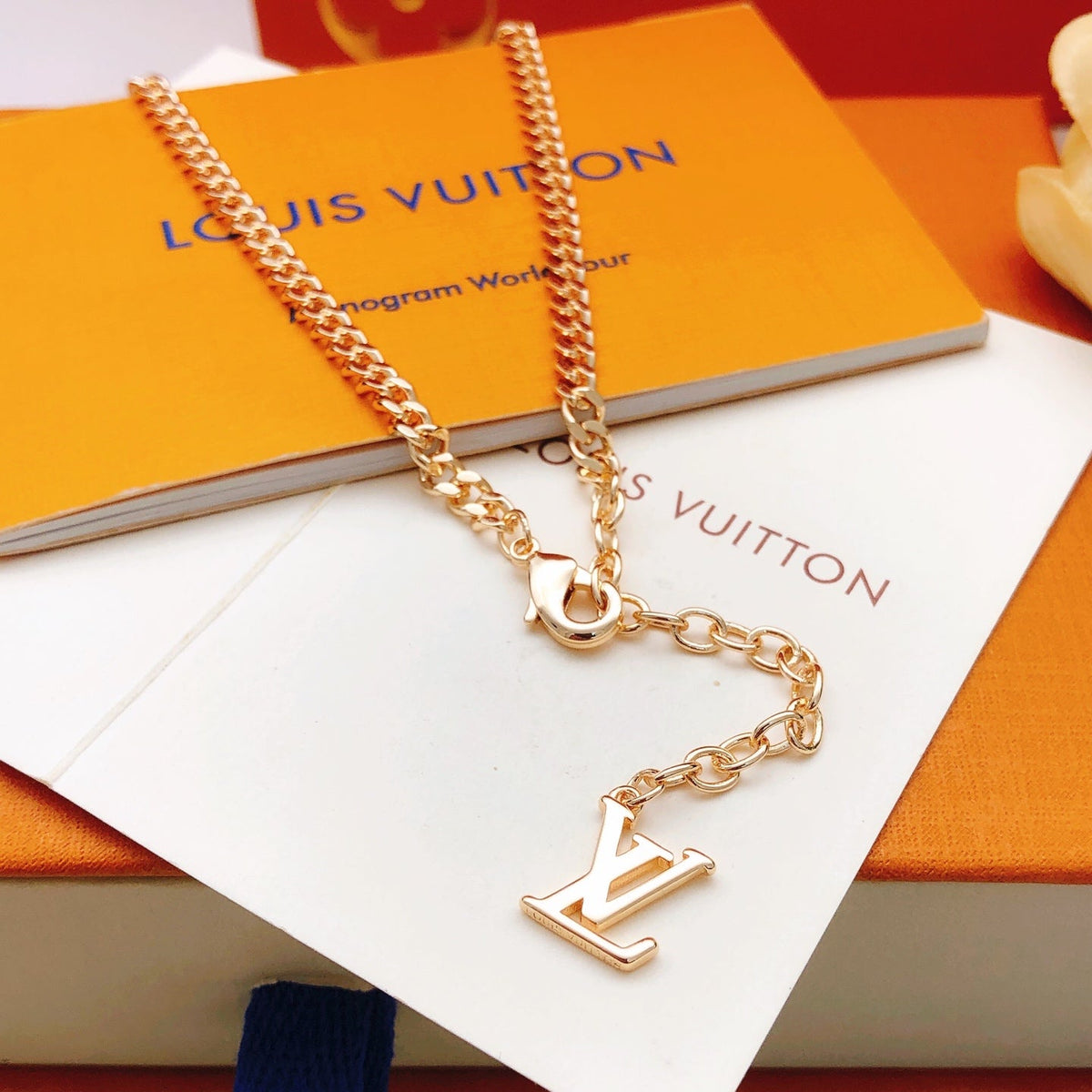 Martin Graham pendant necklace in polished metal-tone – detail view