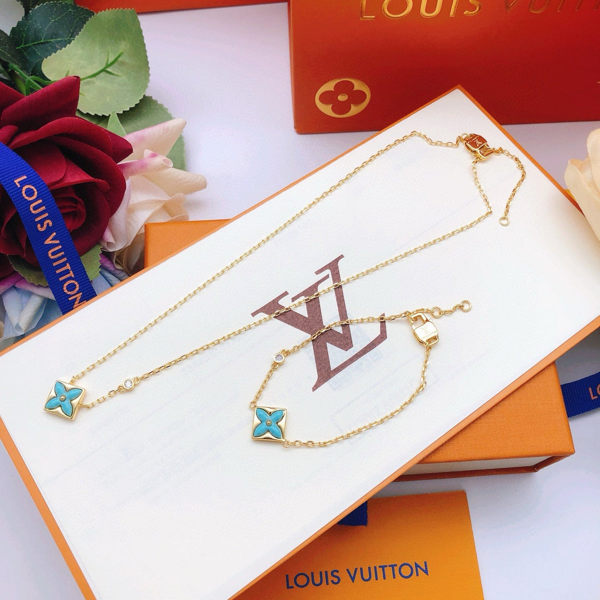 Martin Graham pendant necklace in polished metal-tone – front product view