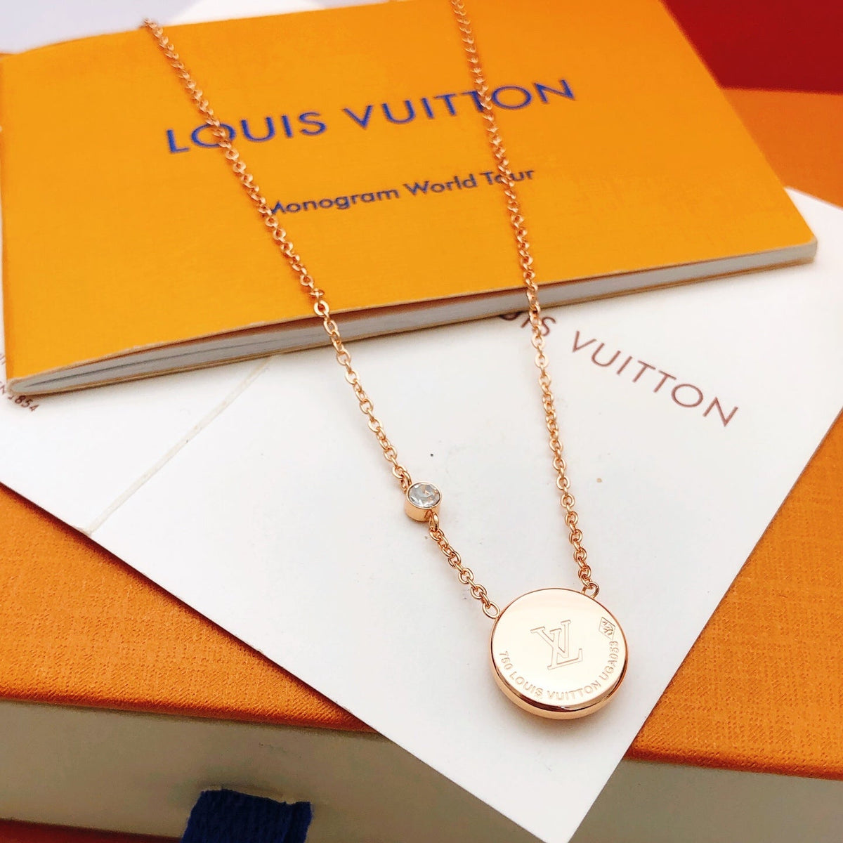 Martin Graham pendant necklace in polished metal-tone – side detail
