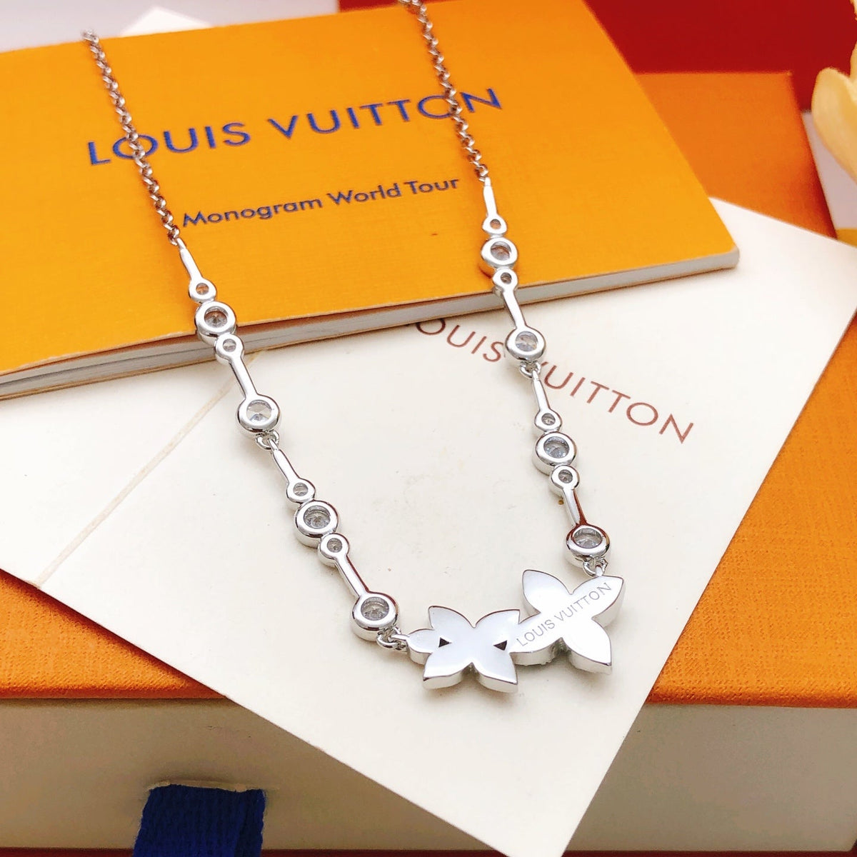 Martin Graham pendant necklace in polished metal-tone – detail view