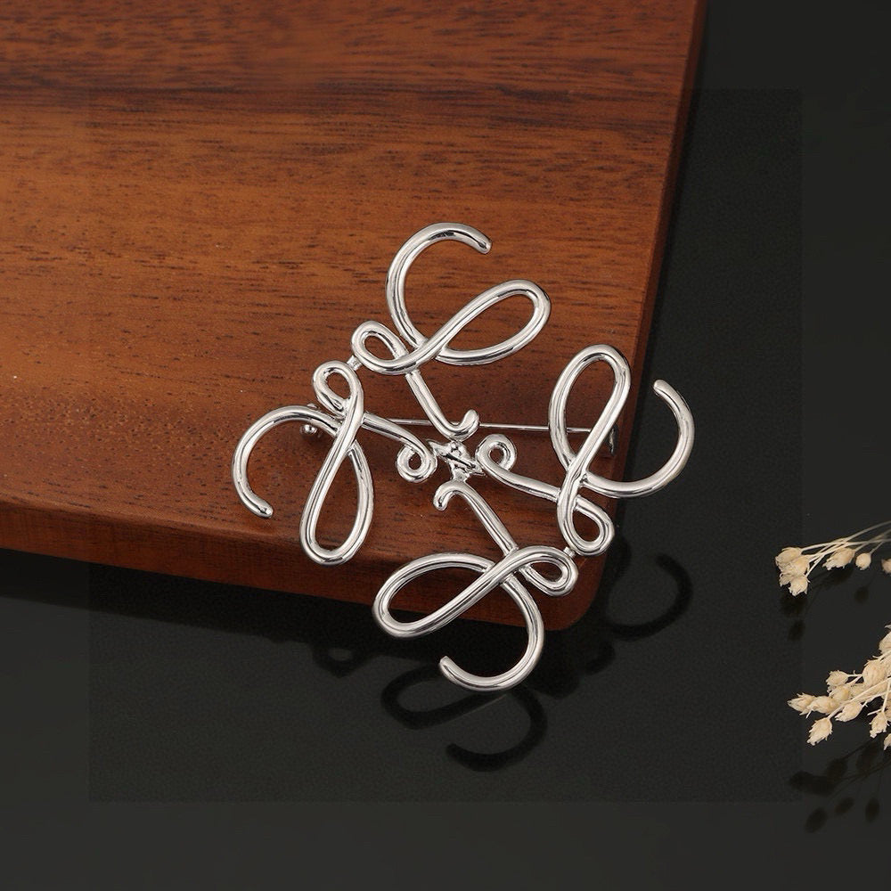 Martin Graham brooch in polished metal-tone – main product view