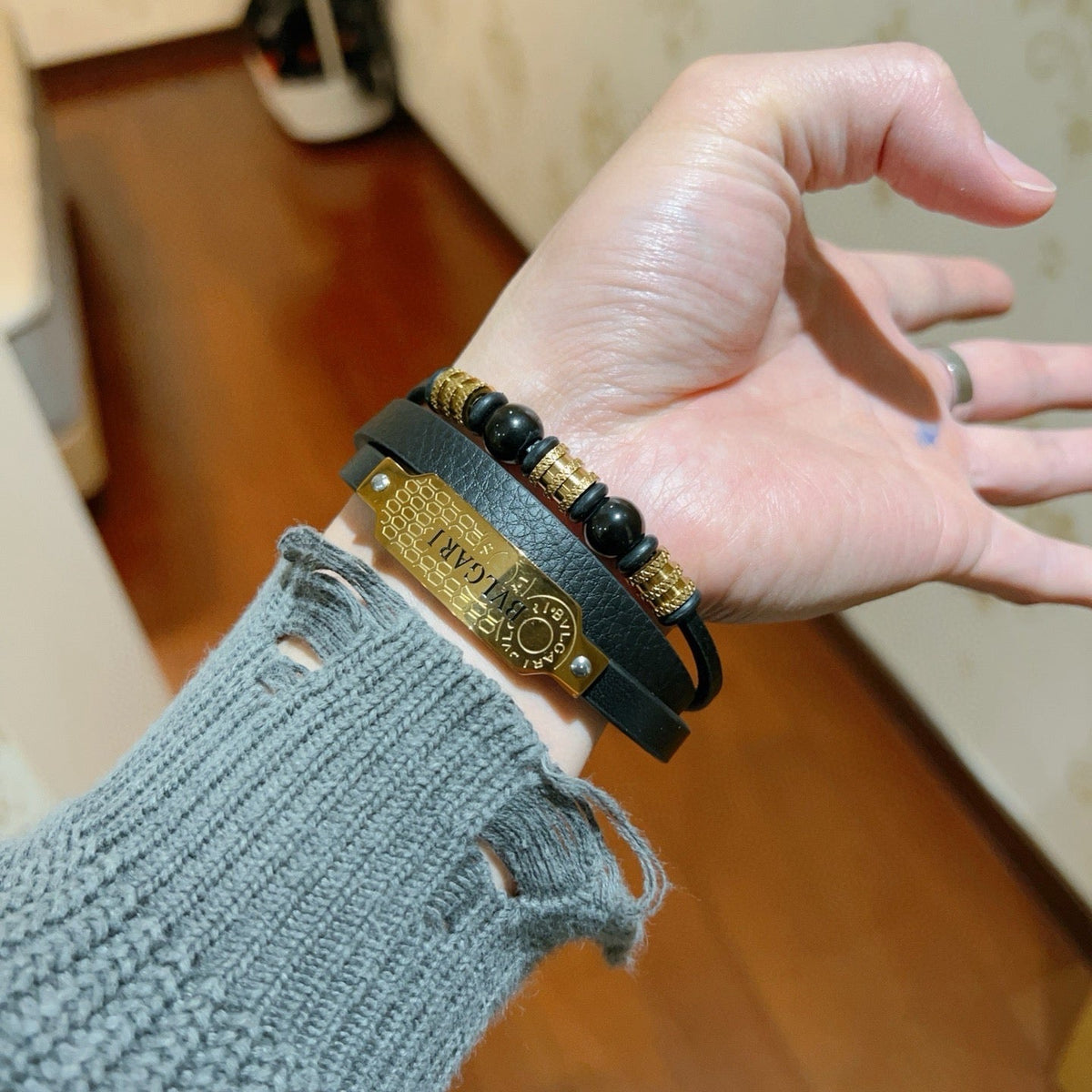 Martin Graham bracelet in polished metal-tone – side detail