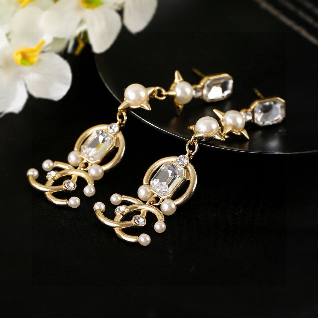 Martin Graham earrings in polished metal-tone – detail view