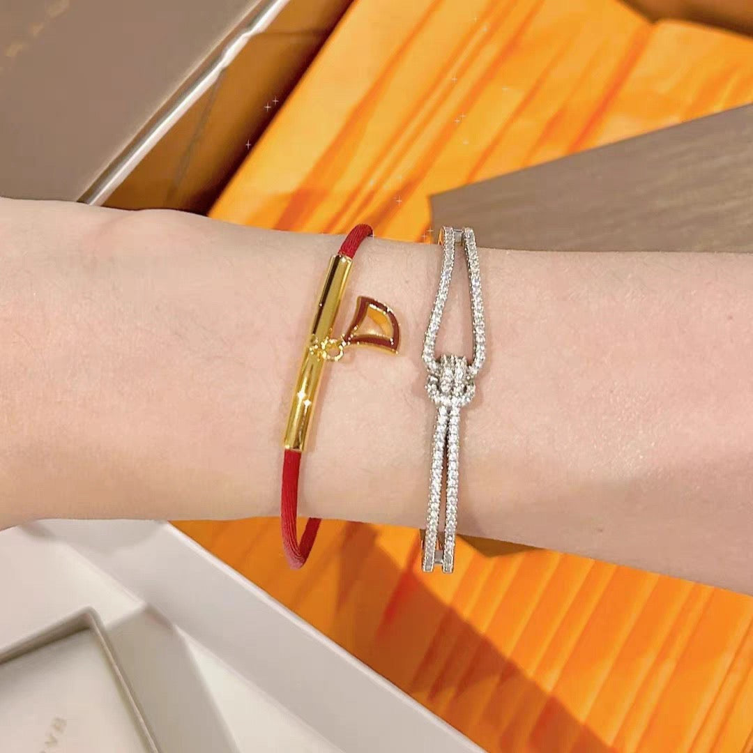 Martin Graham bracelet in polished metal-tone – close-up detail