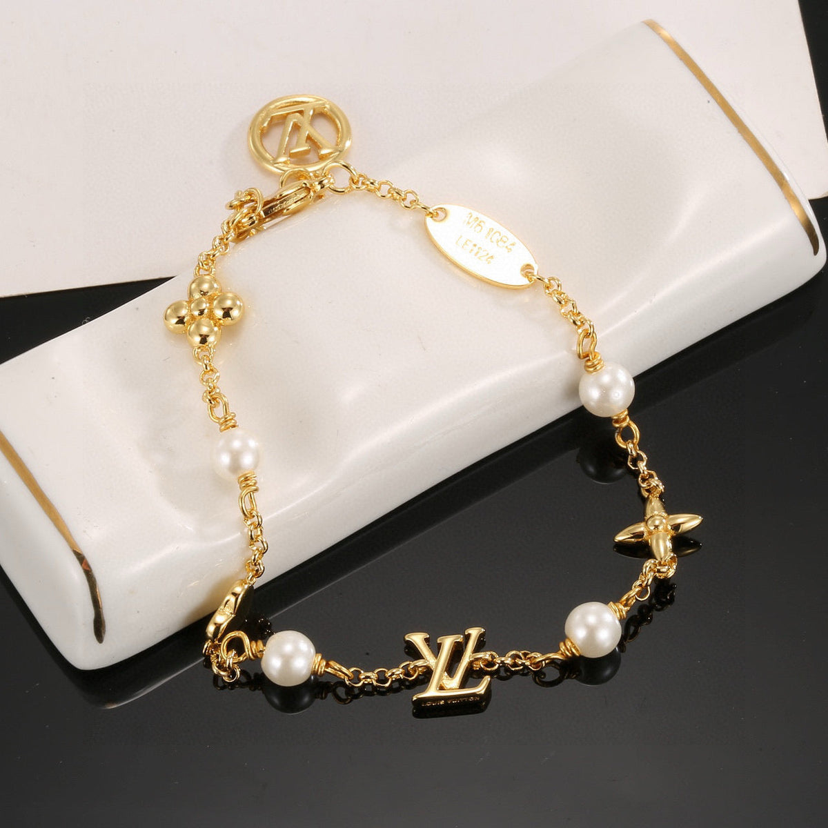 Martin Graham bracelet in polished metal-tone – front product view