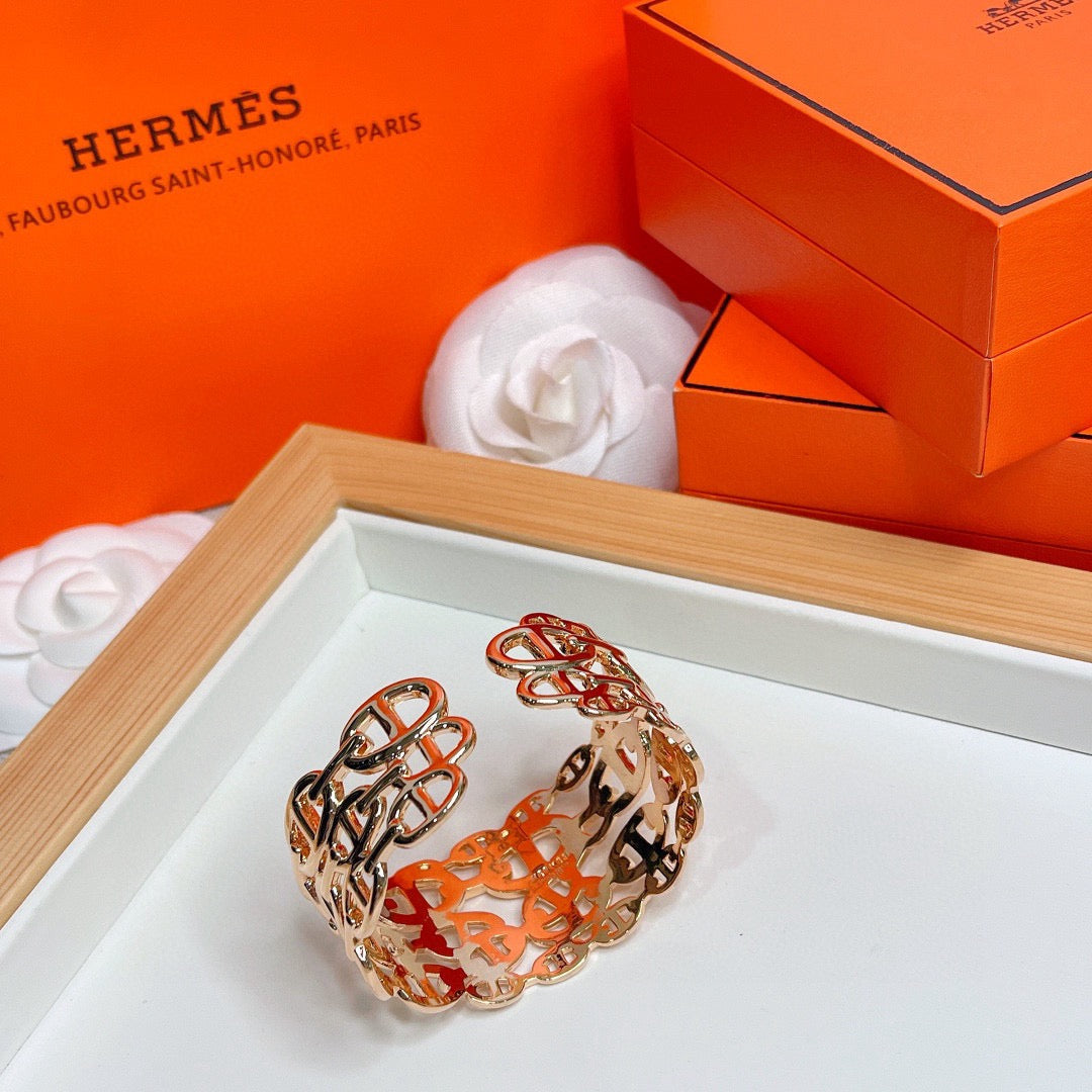 Martin Graham bangle in polished metal-tone – styled product view