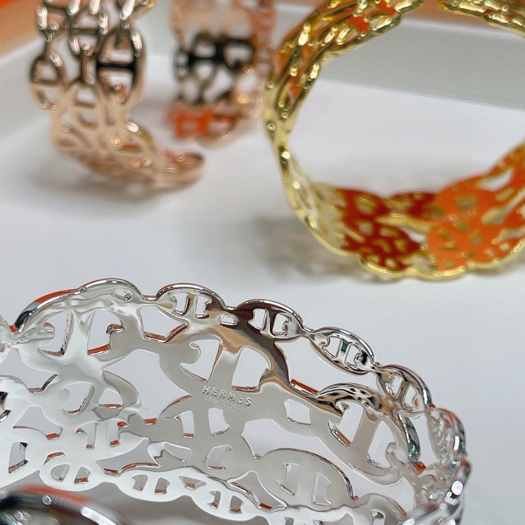 Martin Graham bangle in polished metal-tone – main product view