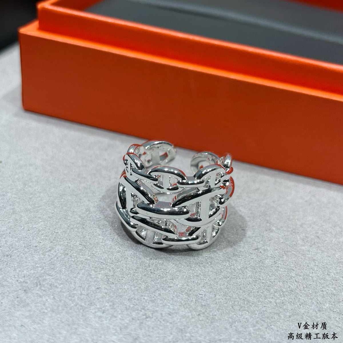 Martin Graham ring in polished metal-tone – close-up detail