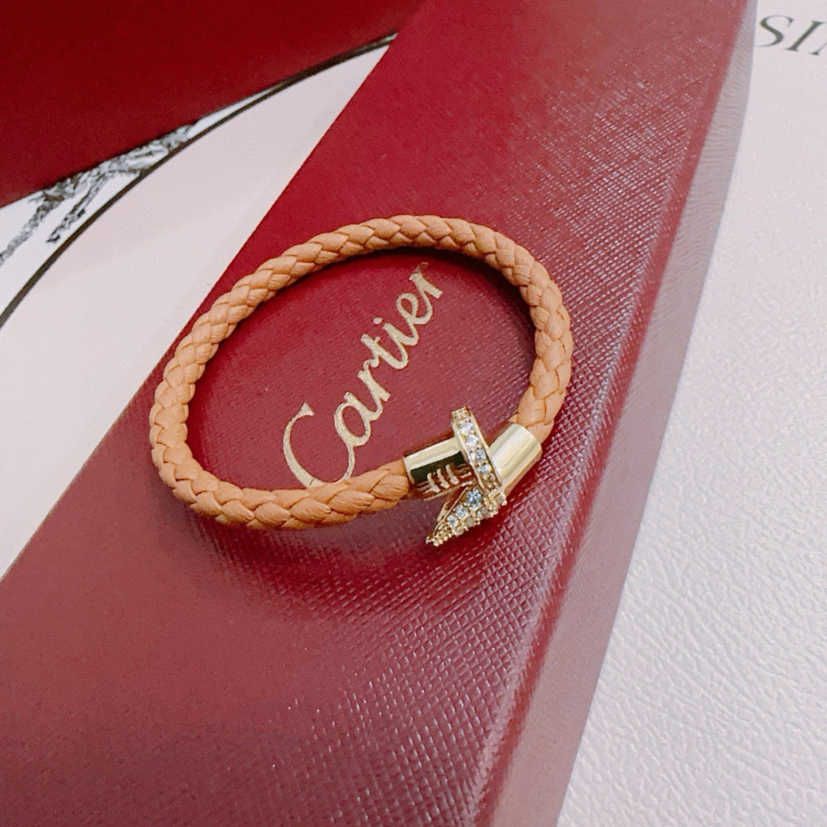Martin Graham bracelet in polished metal-tone – close-up detail