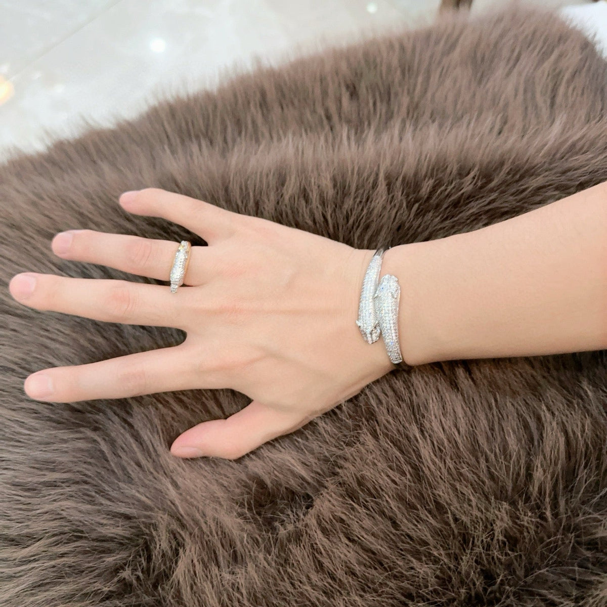 Martin Graham bracelet in polished metal-tone – front view