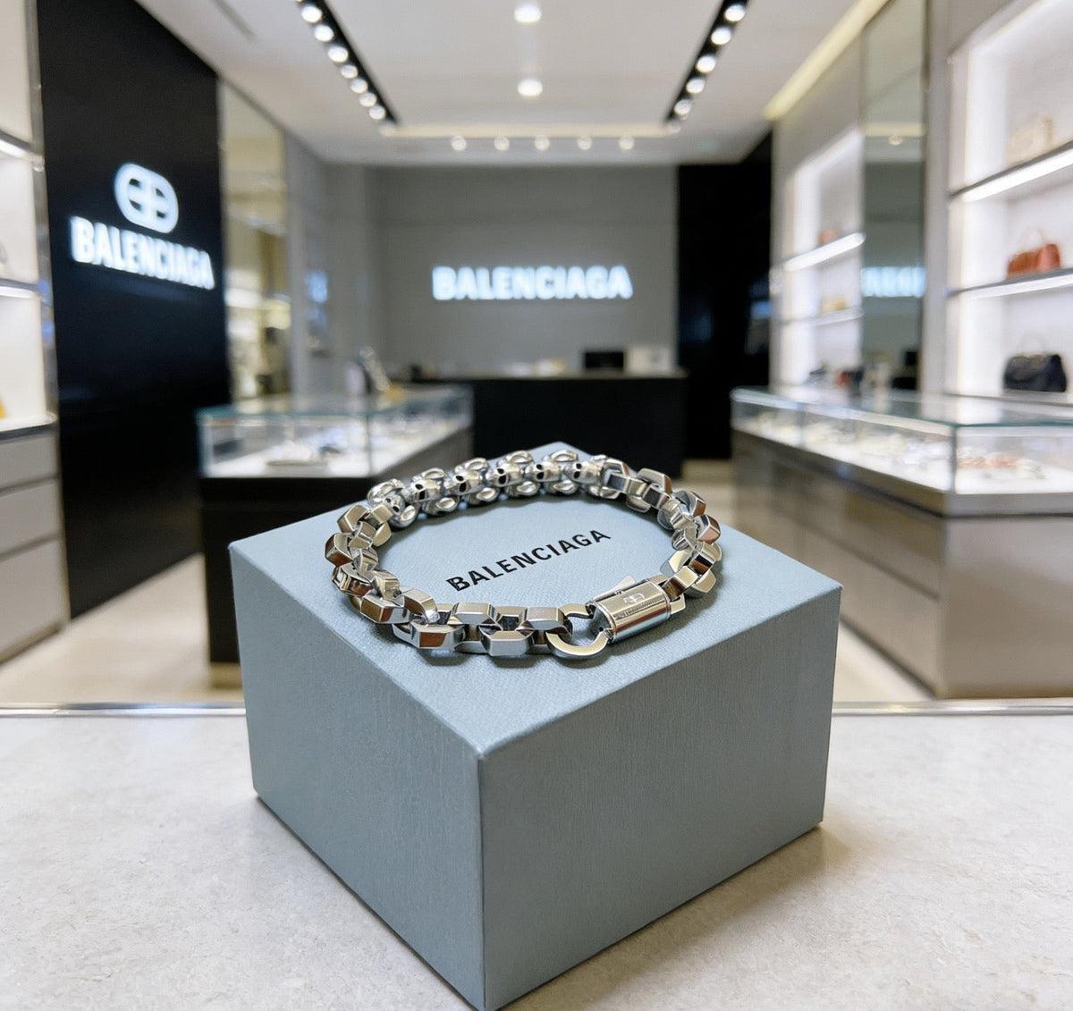 Martin Graham bracelet in polished metal-tone – front product view