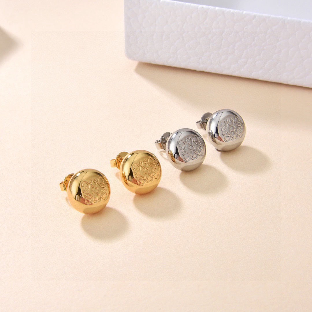 Martin Graham jewelry accessory in polished metal-tone – main product view