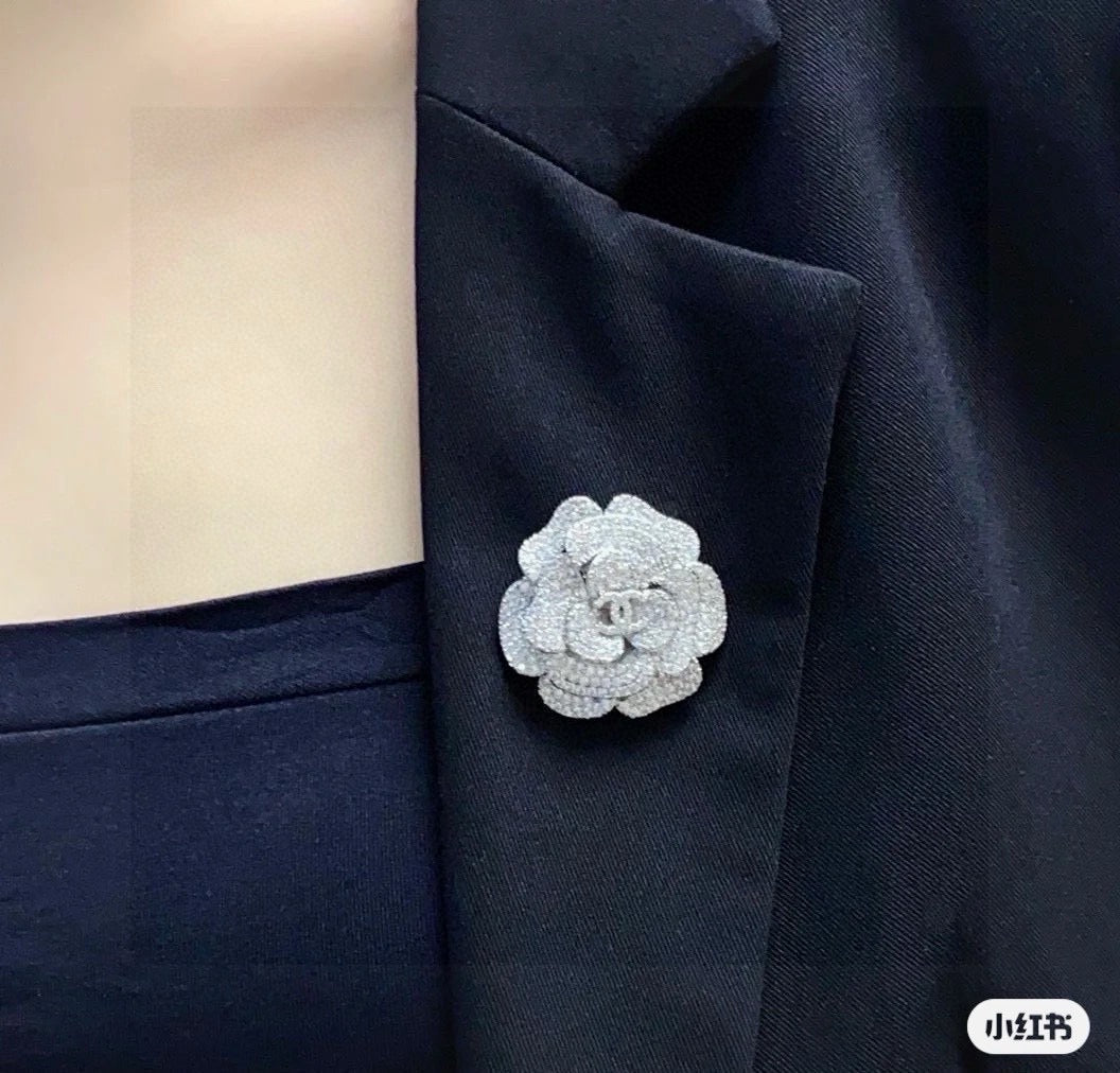 Martin Graham brooch in polished metal-tone – front product view