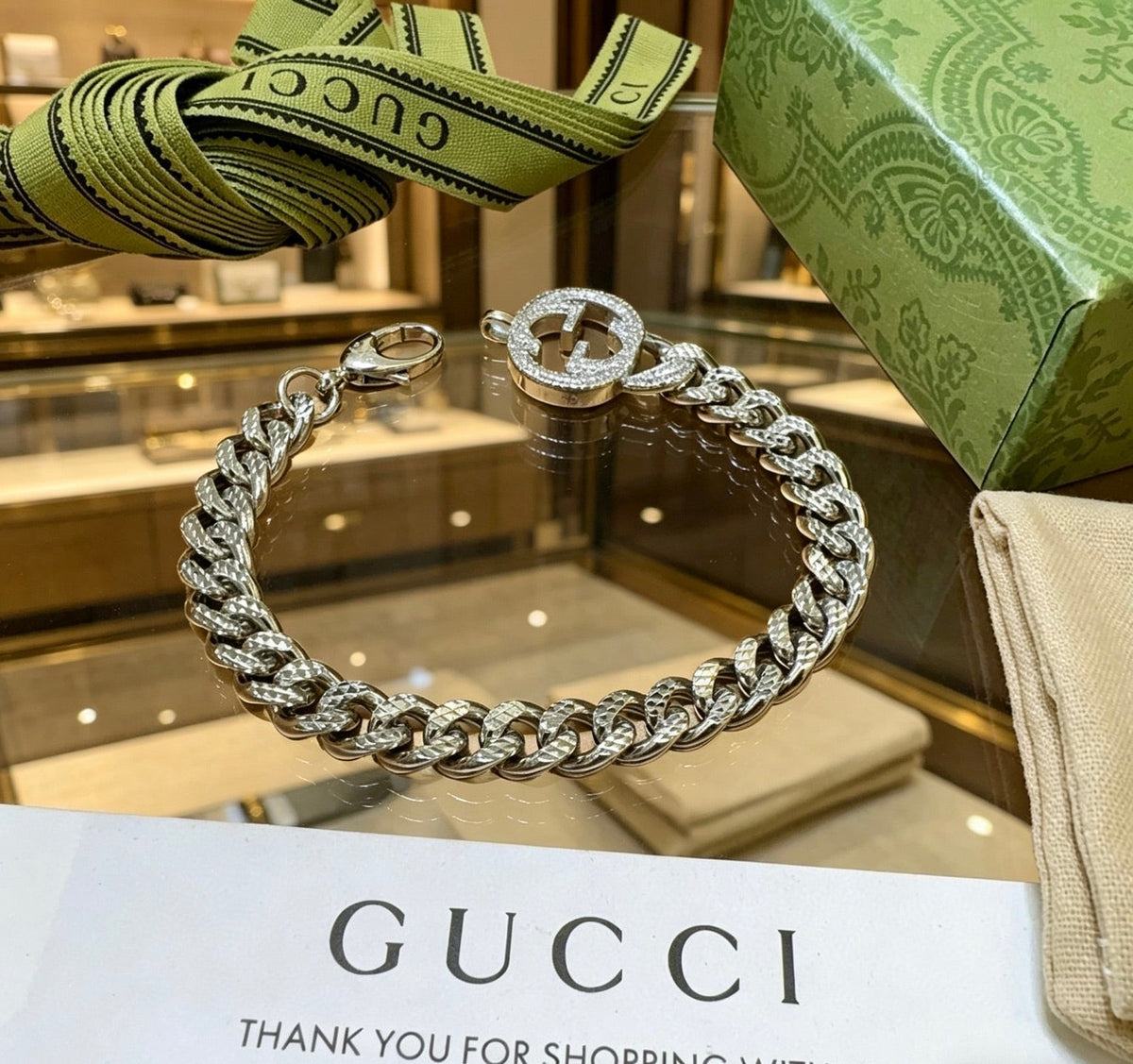 Martin Graham bracelet in polished metal-tone – detail view