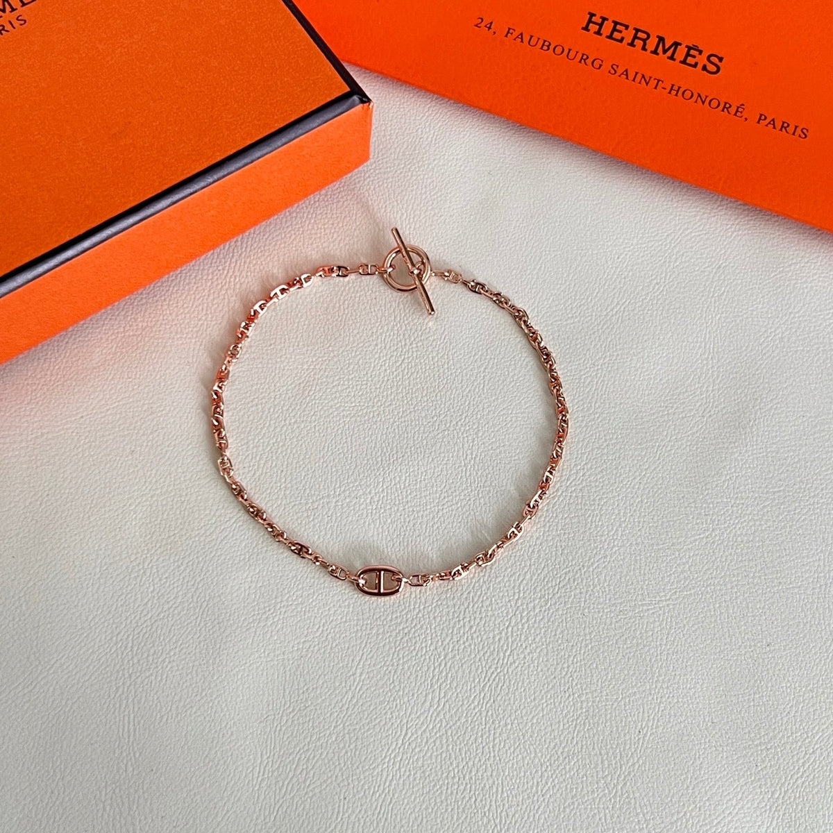 Martin Graham bracelet in polished metal-tone – close-up detail