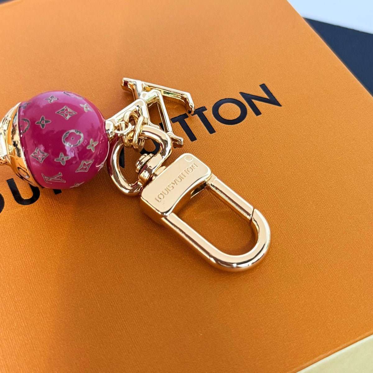 Martin Graham keychain in polished metal-tone – front product view