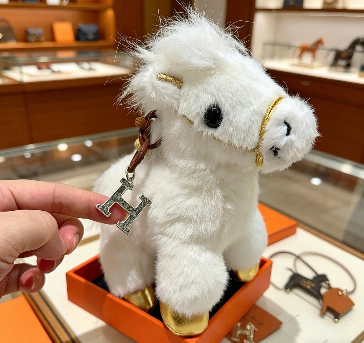 Martin Graham keychain in polished metal-tone – styled product view