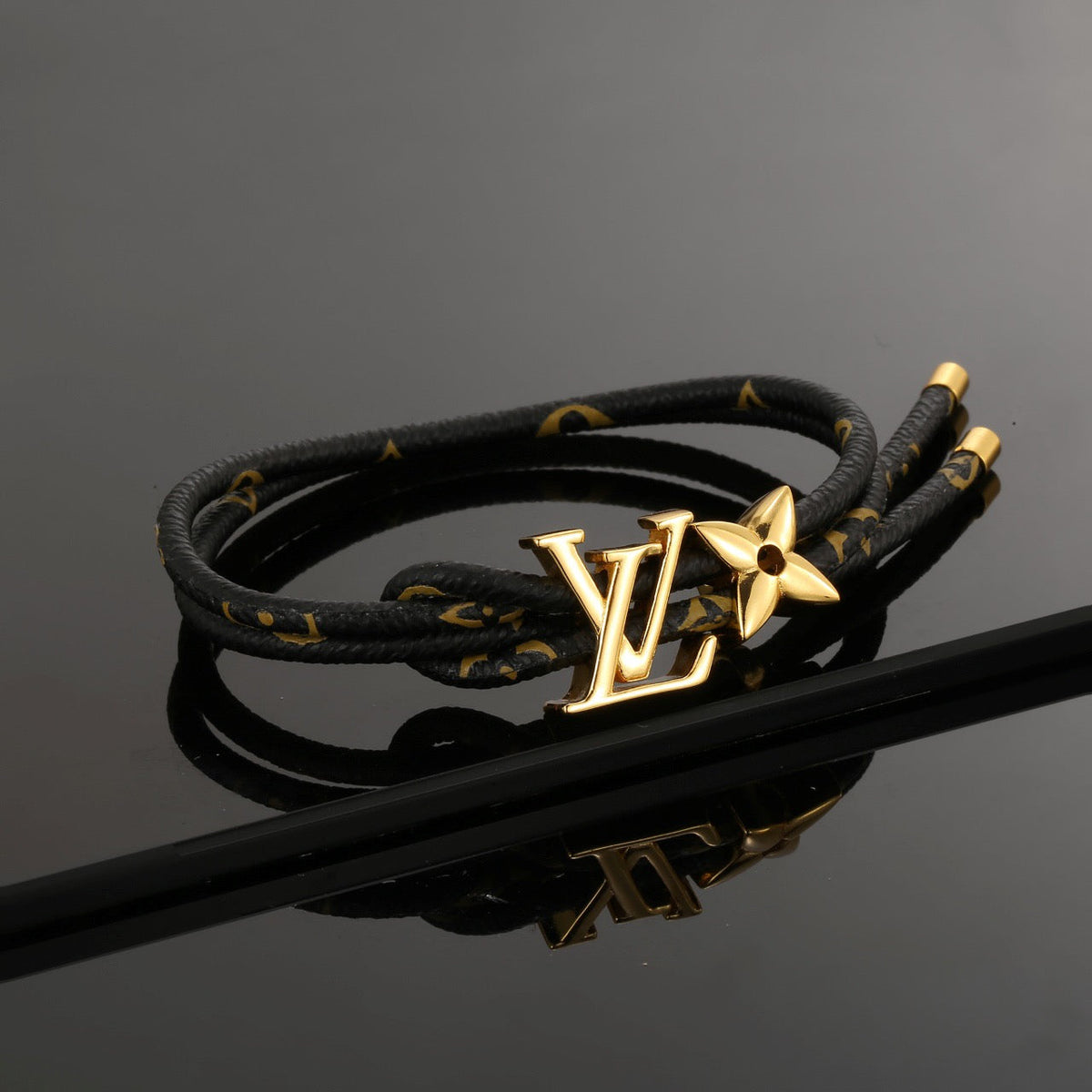 Martin Graham bracelet in polished metal-tone – styled product view