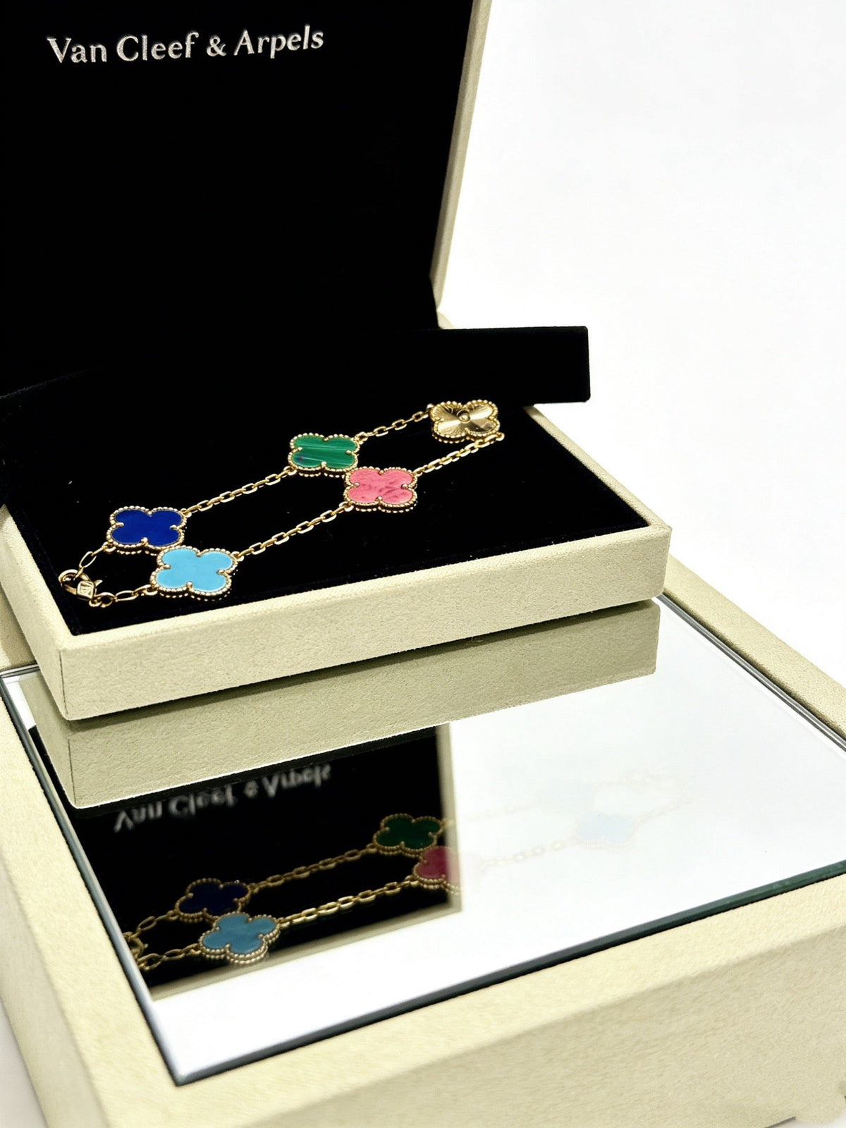 Martin Graham bracelet in polished metal-tone – close-up detail