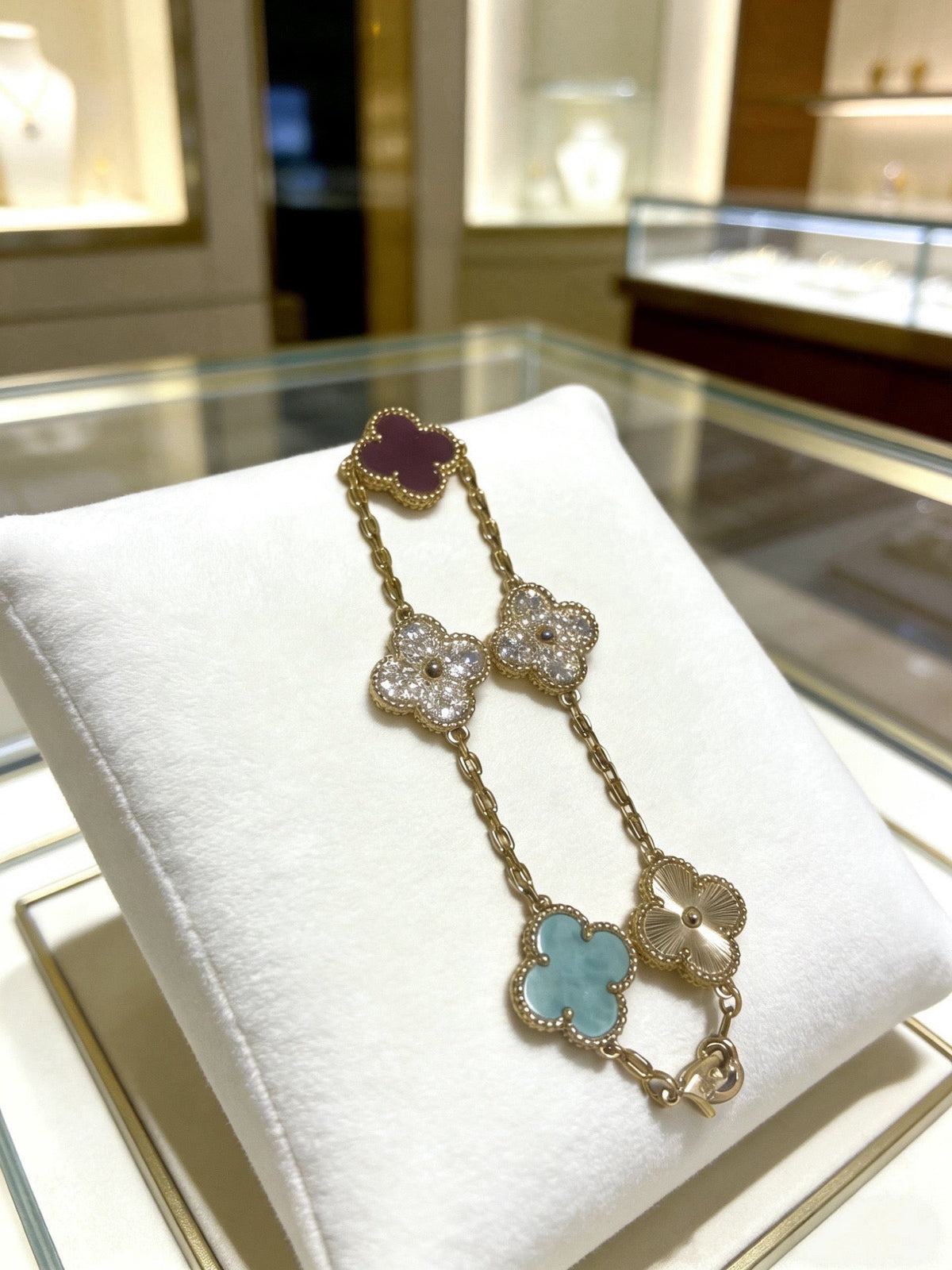 Martin Graham bracelet in polished metal-tone – detail view