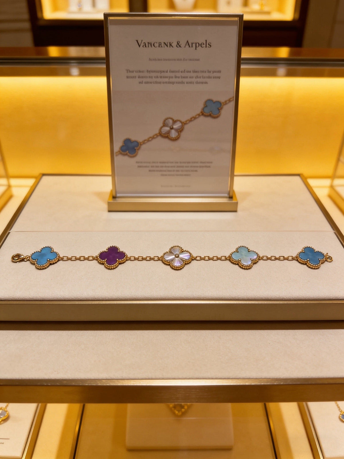 Martin Graham bracelet in polished metal-tone – detail view