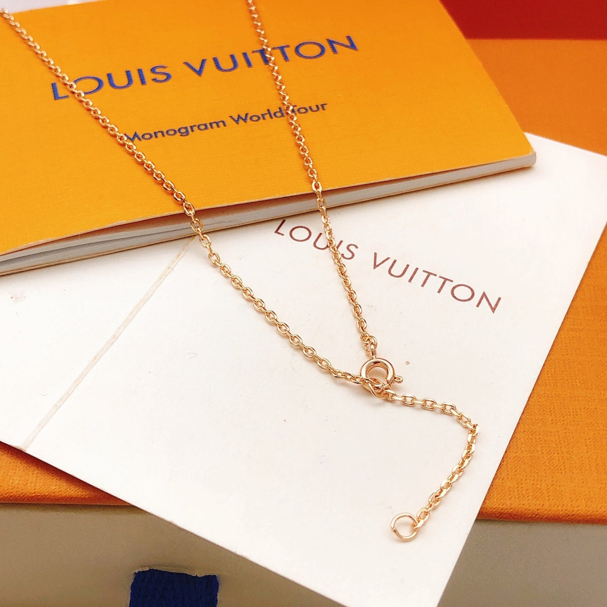 Martin Graham pendant necklace in polished metal-tone – side detail