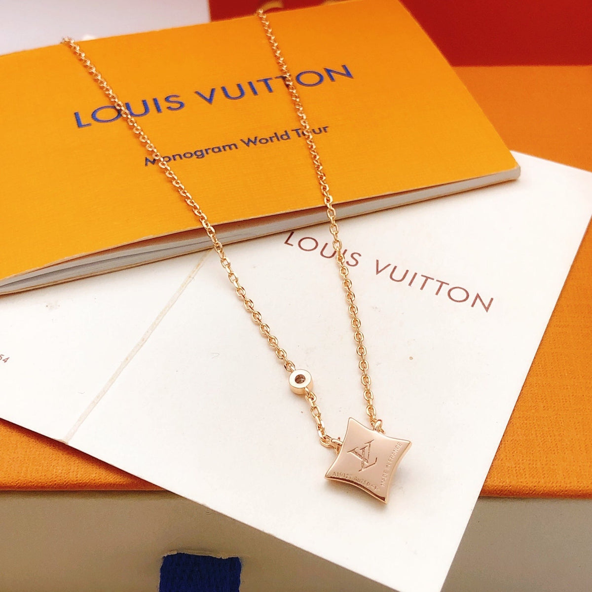 Martin Graham pendant necklace in polished metal-tone – detail view