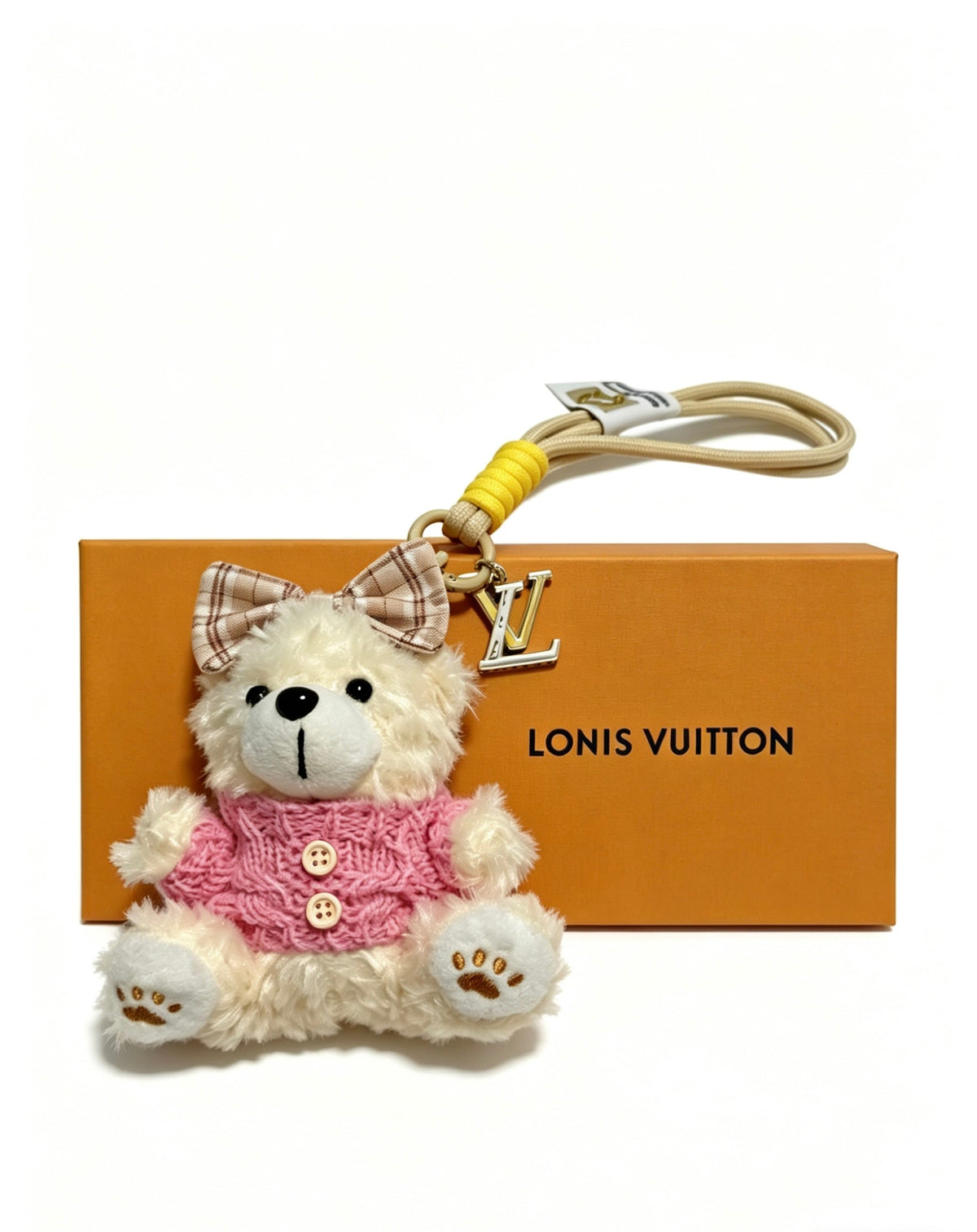 Martin Graham keychain in polished metal-tone – detail view