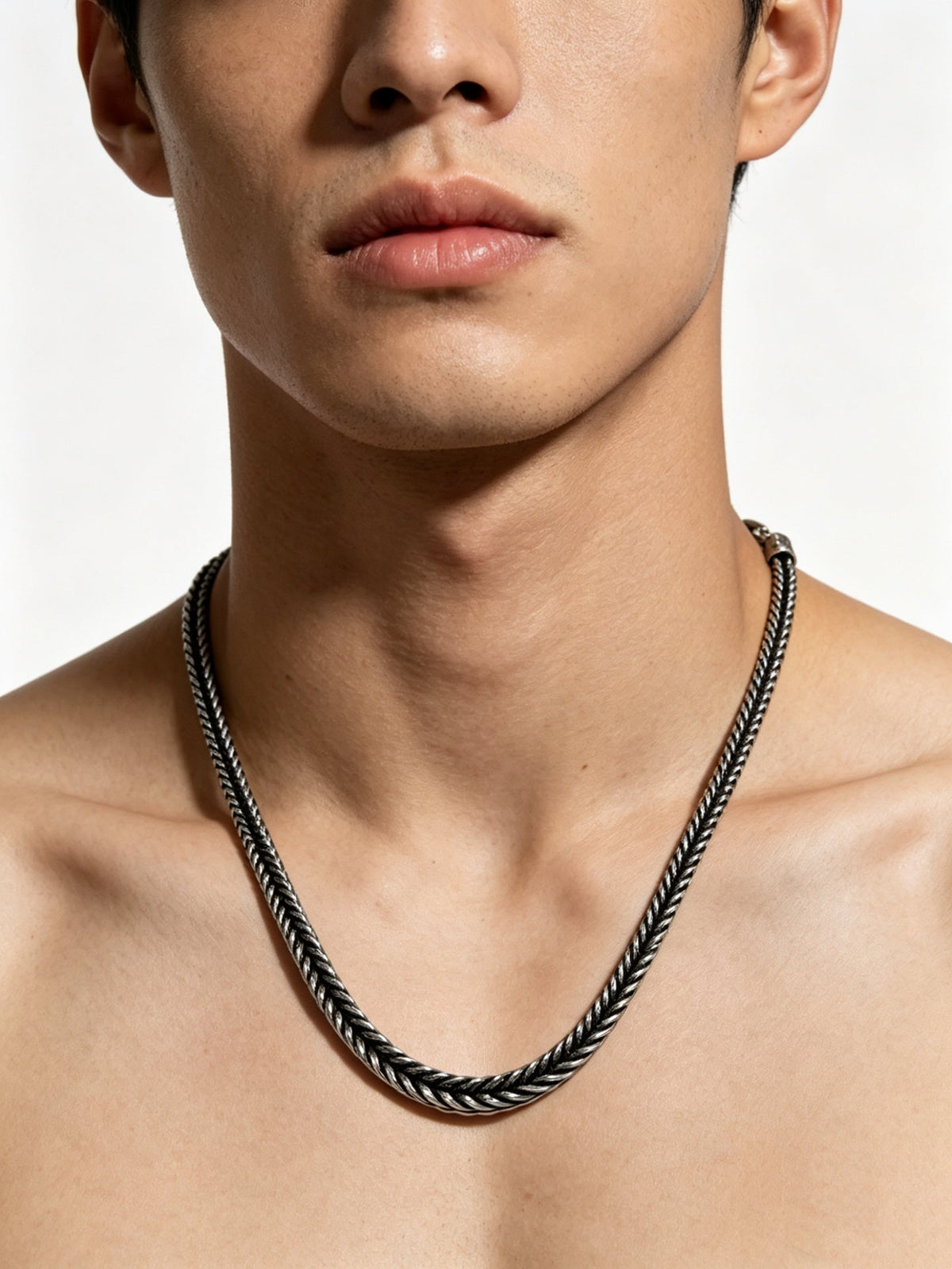 Martin Graham pendant necklace in polished metal-tone – side detail