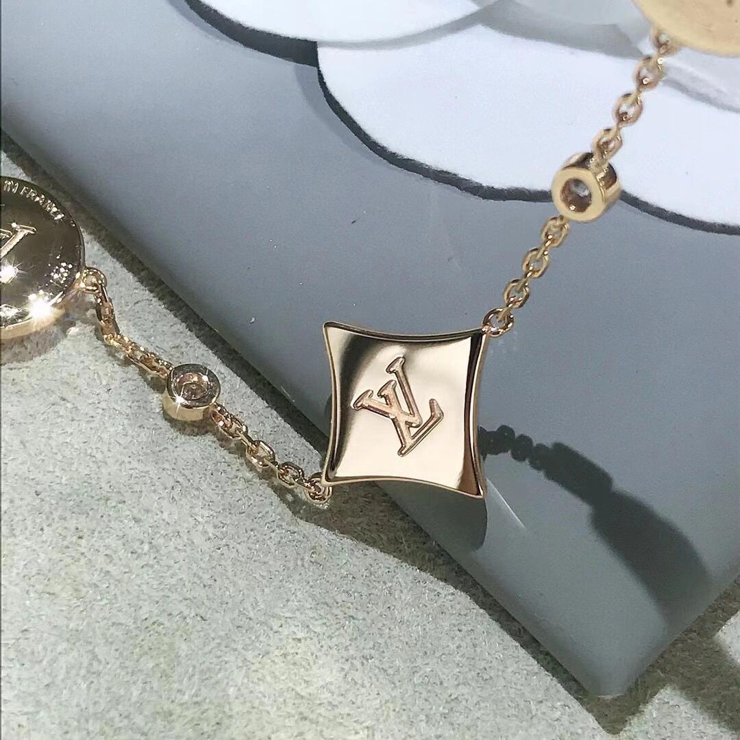 Martin Graham bracelet in polished metal-tone – detail view
