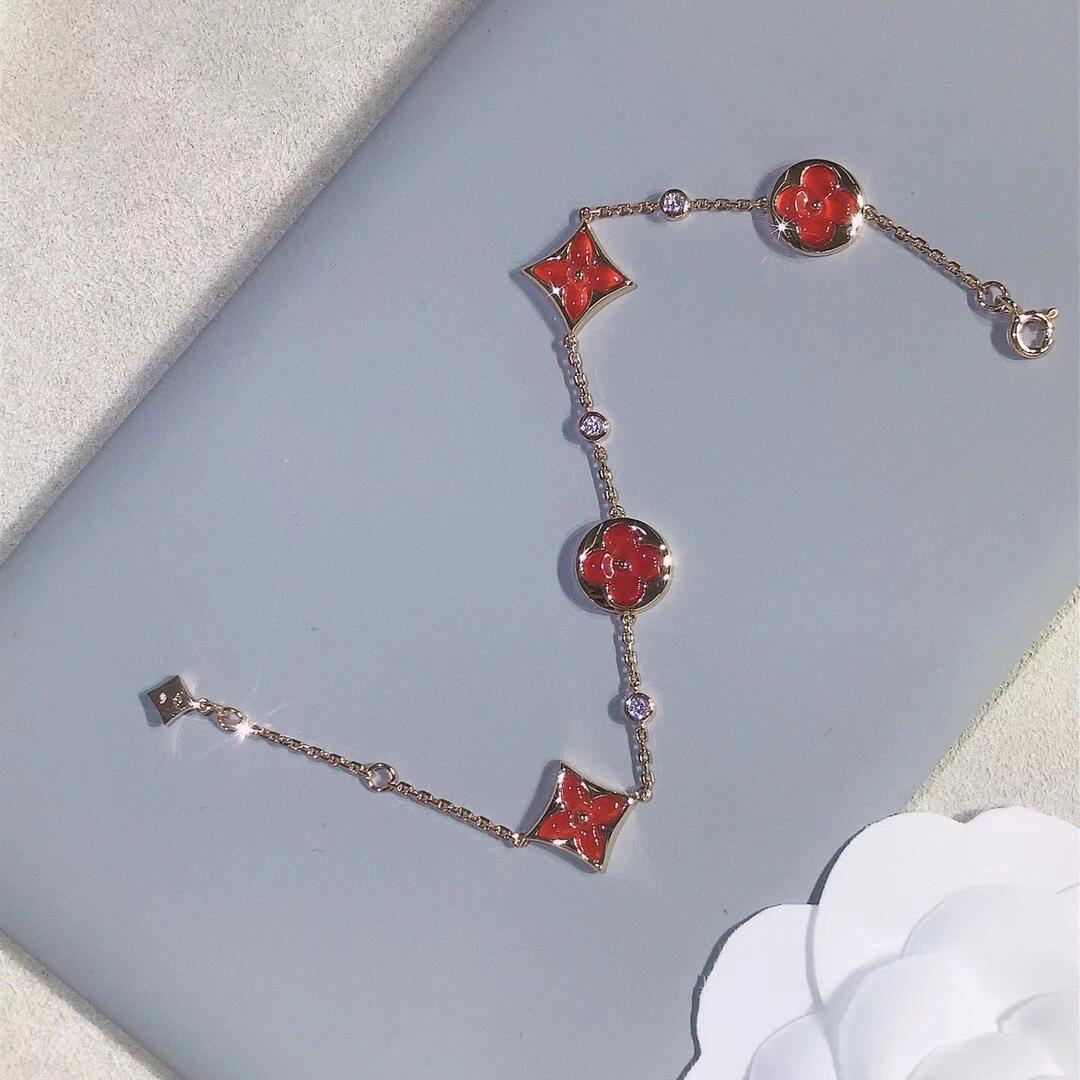 Martin Graham bracelet in polished metal-tone – detail view