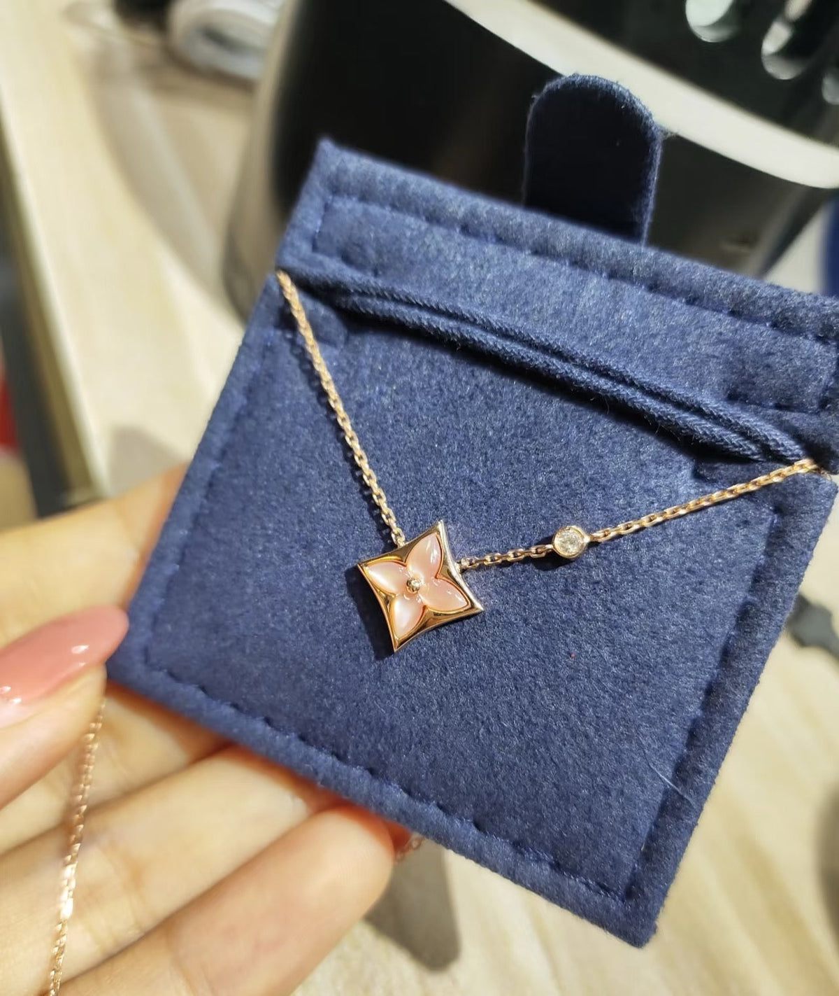 Martin Graham pendant necklace in polished metal-tone – detail view